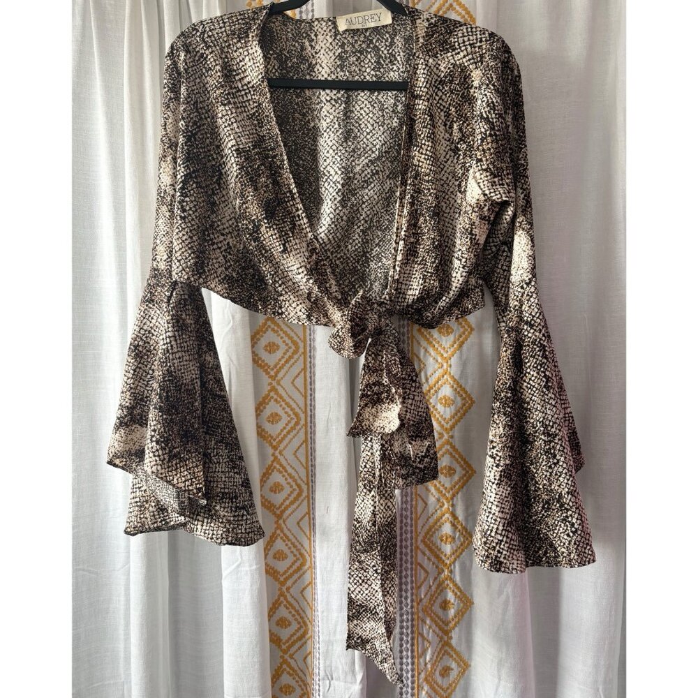 Audrey 3+1 Tie Front Crop Bell Sleeve Wrap Top (Sz L) Snake Print Boho Boutique